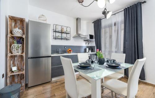 Murine Apartment | Apartments Ariana