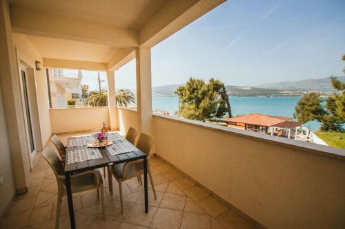 Municipality of Trogir Apartment | Apartments Bela2