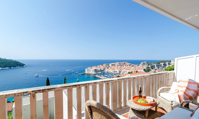 Ploce Apartment | Apartments Bonavista - Superior Two Bedroom Apartment with Balcony and Sea View (A1)
