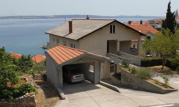 Kali Apartment | Apartments by the sea Kali, Ugljan - 8235