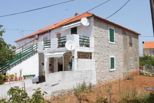 Kali Apartment | Apartments by the sea Kali, Ugljan - 8269
