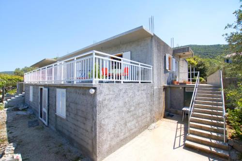 Putnikovic Apartment | Apartments by the sea Zuronja, Peljesac - 12020