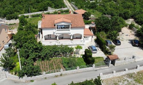 Smrika House | Apartments Dida moj