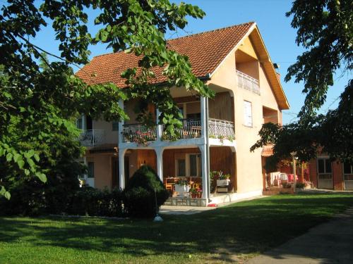 Valjevo Apartment | Apartments Domaćinstvo Nikolić