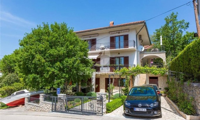 Selce Apartment | Apartments Dora