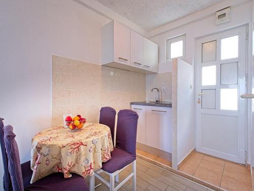Brasina Apartment | Apartments Grljevi - Studio Apartment with Balcony and Sea View A3