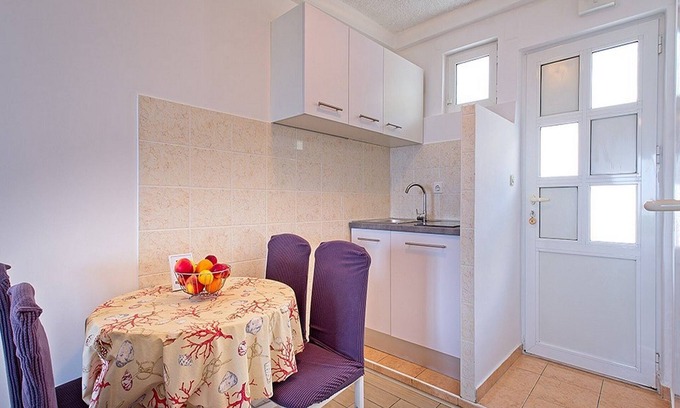 Brasina Apartment | Apartments Grljević - Studio Apartment with Balcony and Sea View (A3)