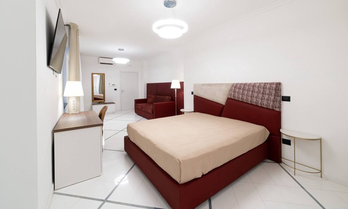 Chiaia Hotel | Apartments Hotel Real Suite