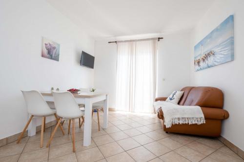 Rab Town Apartment | Apartments in Supetarska Draga with sea view, terrace, air conditioning, WiFi 4551-1 and 4551-2