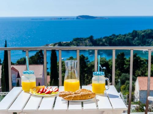 Brasina Apartment | Apartments Knego - One Bedroom Apartment with Balcony and Sea View