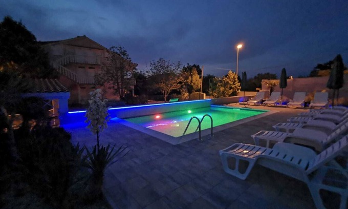 Bogovici Apartment | Apartments Lea with pool