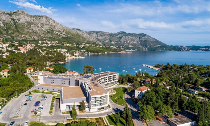 Srebreno Apartment | Apartments Mali Paradiso - Studio Apartment with Pool View