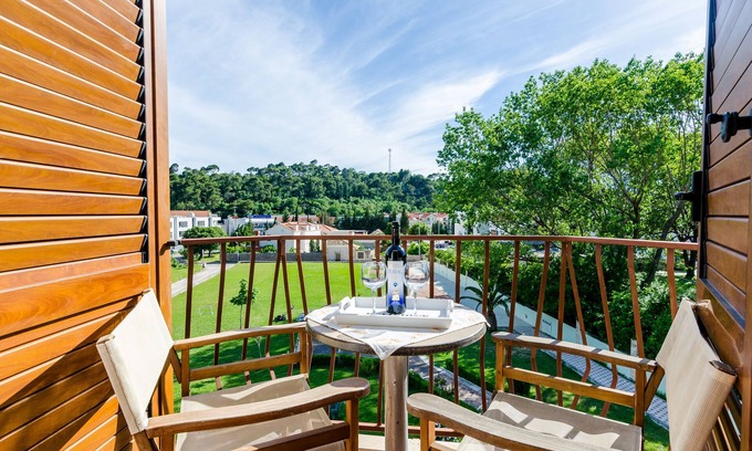 Srebreno Apartment | Apartments Mali Paradiso - Comfort Studio Apartment with Balcony and Pool View