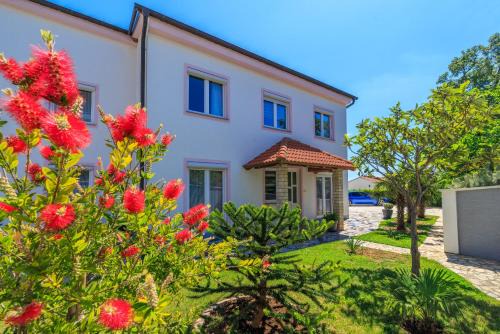 Povile Apartment | Apartments Maravera