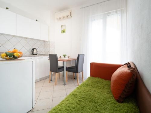 Gornji Karin Apartment | Apartments Milic - One Bedroom Apartment with Sea View and Terrace