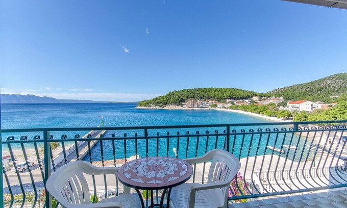 Drvenik Apartment | Apartments Moloco (79241-A1) - Drvenik