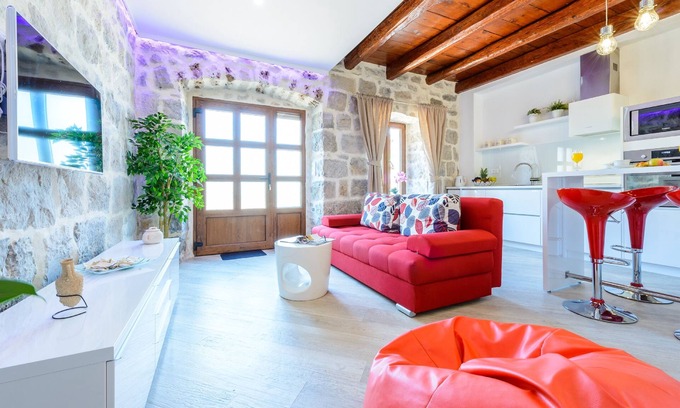 Cavtat Old Town Apartment | Apartments None & Nono
