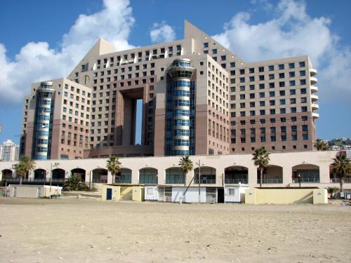 Haifa Apartment | Apartments on the Beach