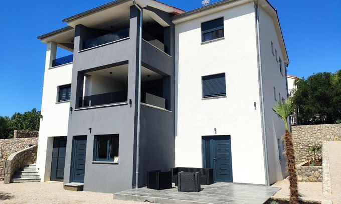 Kornic Apartment | Apartments Pina
