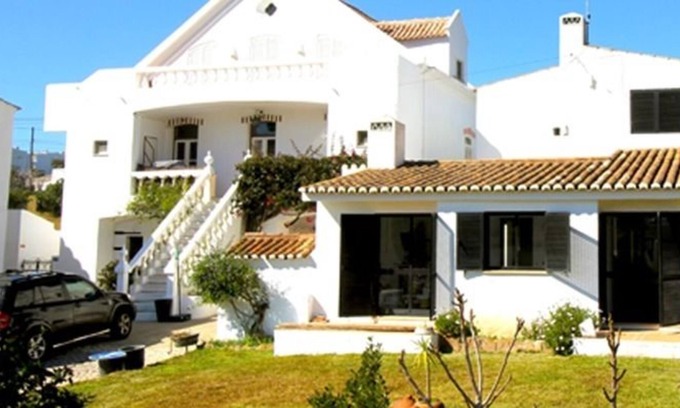 Praia da Luz Apartment | Apartments Rústico Family Surf School
