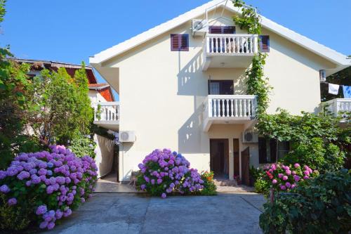 Tomicici Apartment | Apartments Ratković