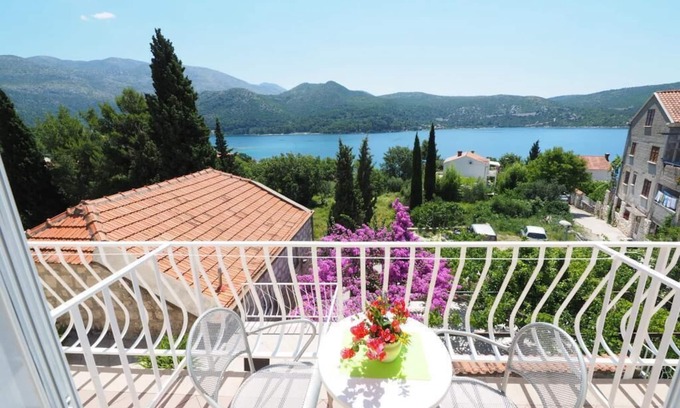 Slano House | Apartments & Room Eva Slano- Double Room with Balcony and Sea View