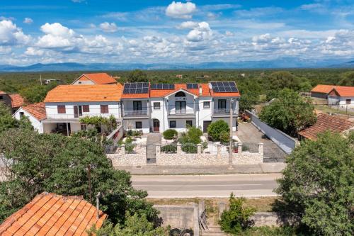 Smrdelje Apartment | Apartments with parking space Smrdelje, Krka - 23078