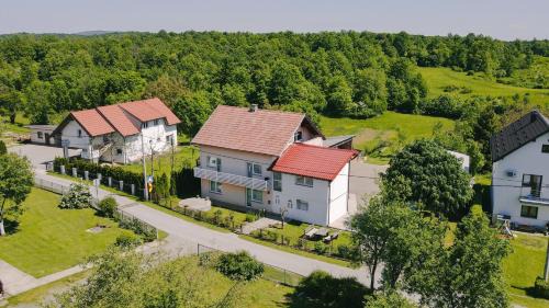 Lipovaca Dreznicka Apartment | Apartments with parking space Lipovaca, Plitvice - 17657