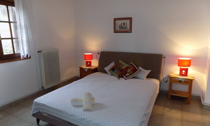 Rigas Feraios Municipality Apartment | ApartmentVeneto No 2