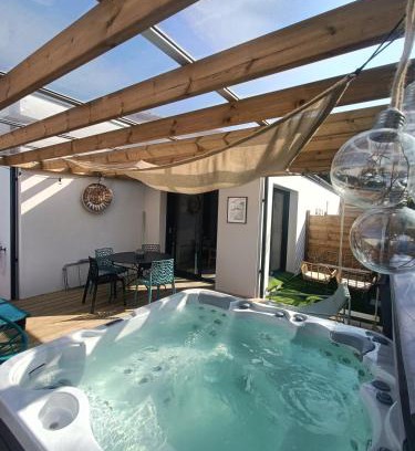 Saint-Jean-de-Monts House | Apb Spa locations avec jacuzzi privatif