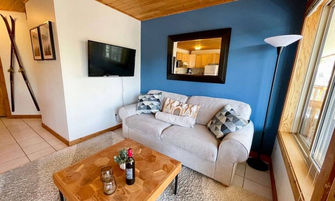 Okanagan-Similkameen Condo | Apex Mountain ~ Mountain Tranquility