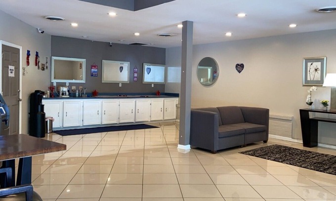 Martinsburg Hotel | Apm Inn & Suites