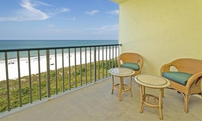 Marco Island Condo | Apollo 505 - Apollo Minium 1 Bedroom Condo by Redawning