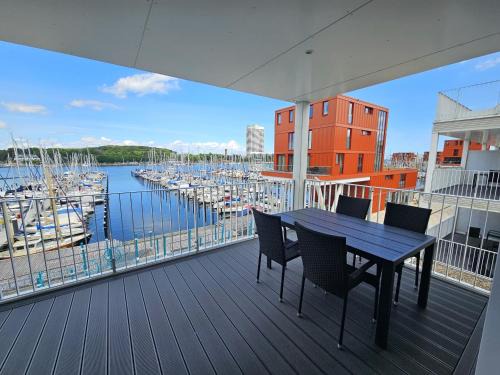 Travemuende Apartment | App 17 3-Zi Whg "Seeblick" am Passathafen Travemünde PVA017