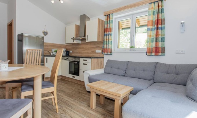 Rauris Apartment | App. Theresa (50m²), 2 bedr., Bath, + additional WC - Theresa, * Hotel- pension