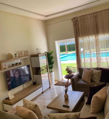 Bouznika Apartment | Apparemment de luxe vue piscine