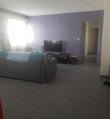 Saint-Giniez Apartment | Apparemment proche de toutes commodités