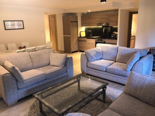 Arc-1600 Apartment | Appart cosy 3 pièces, ski-in/out, piscine & spa, 8-10 pers. - FR-1-461A-26