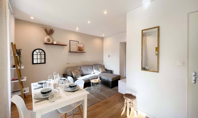 Belfort Apartment | Appart'Hôtel Le Tilleul - Netflix and garden