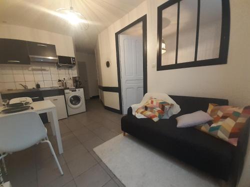 Centre Ville Apartment | Appart T2 Centre WIFI 1 chambre