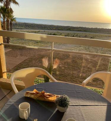 Saint-Cyprien Plage Apartment | Appart vue mer accès plage et piscine à 30m