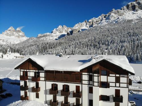 Misurina Apartment | Appartamento di Lusso con Vista Lago a Misurina - Cortina