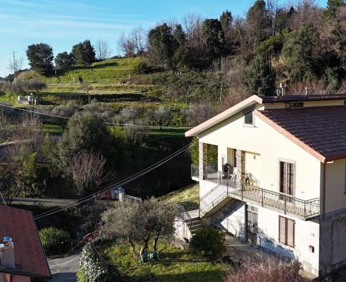 Fosdinovo Apartment | Appartamento il Giardino
