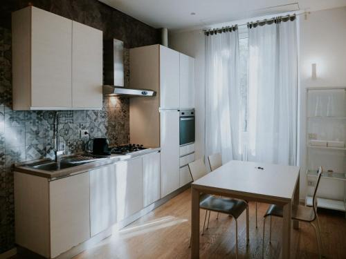 Tre Torri Apartment | APPARTAMENTO Superstudio 2 bedrooms HEART OF MILAN