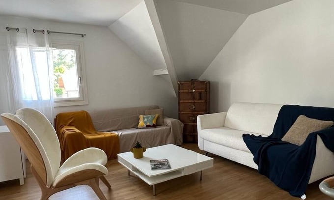 Menthon-Saint-Bernard Apartment | Appartement Proche du lac Dannecy