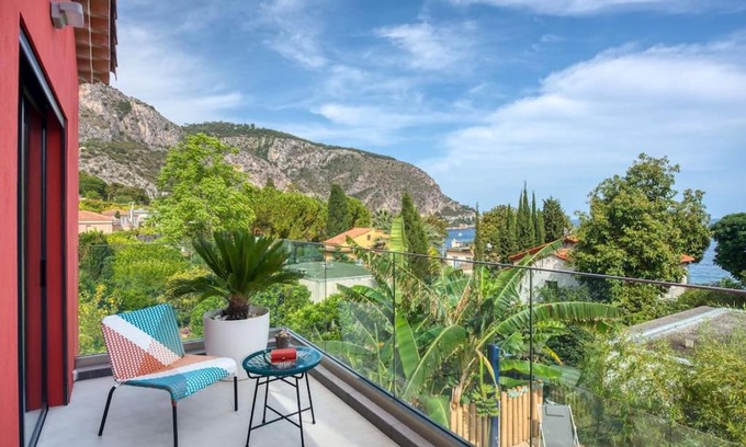 Eze Apartment | Appartement 1st floor of the villa 200M from the beach
