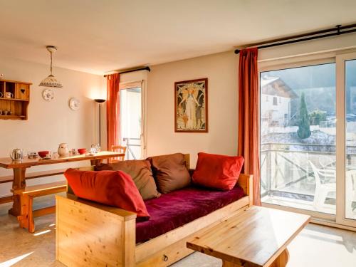 Brides-les-Bains Apartment | Appartement 2* à Brides-les-Bains, 1ch, 2 parkings, balcon sud, proche télécabine et thermes - FR-1-512-2
