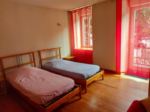Lavelanet Apartment | Appartement 2 lits simple Centre ville de Lavelanet