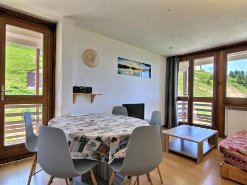 Plagne Centre Apartment | Appartement 2 pièces avec balcon à 100m des pistes à La Plagne - FR-1-455-16