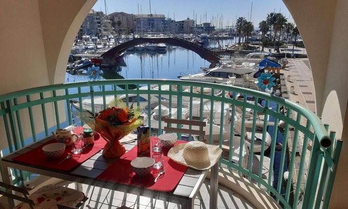 Frejus Port Apartment | Appartement 2 pièces avec terrasse et parking, proche thalassothérapie - FR-1-226A-29